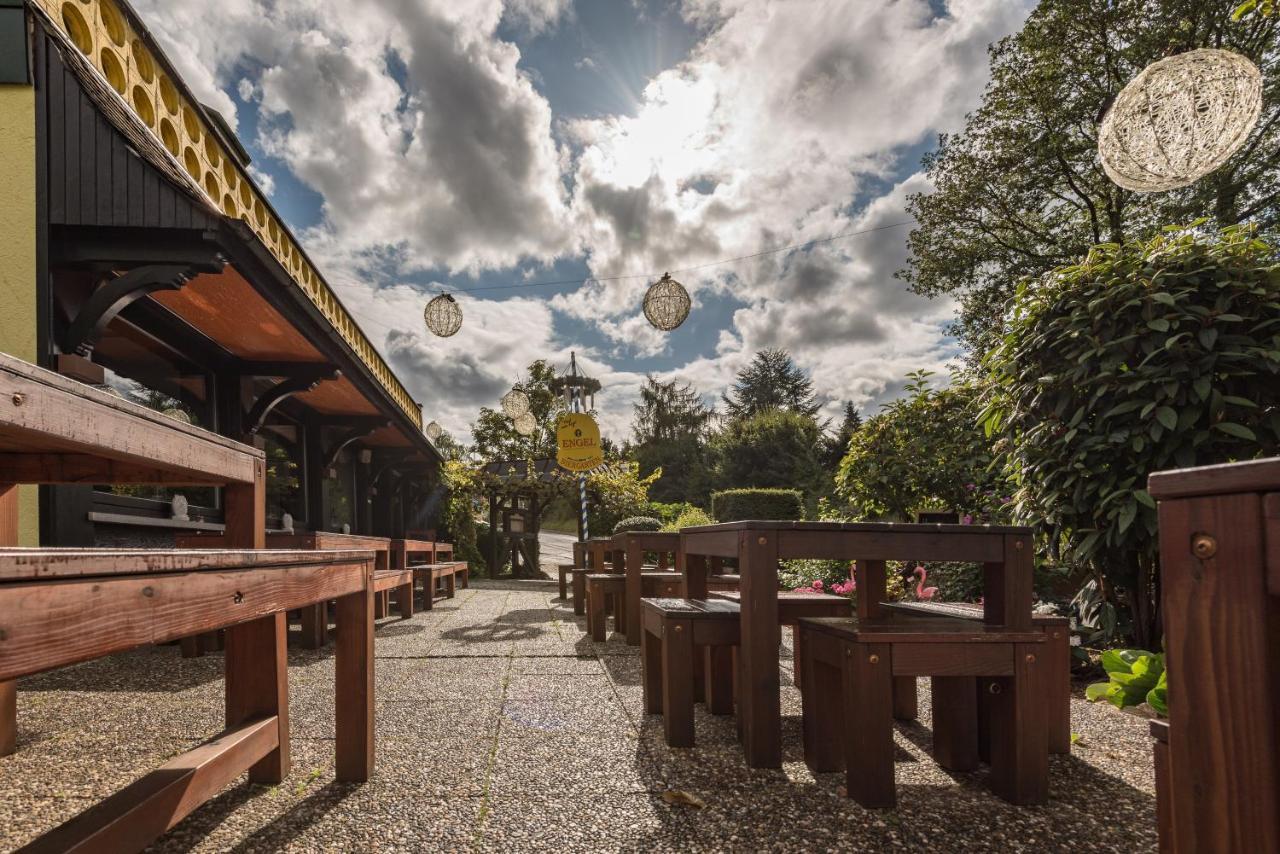 Engel Hotel Grill Bar Niedernhausen Exteriör bild